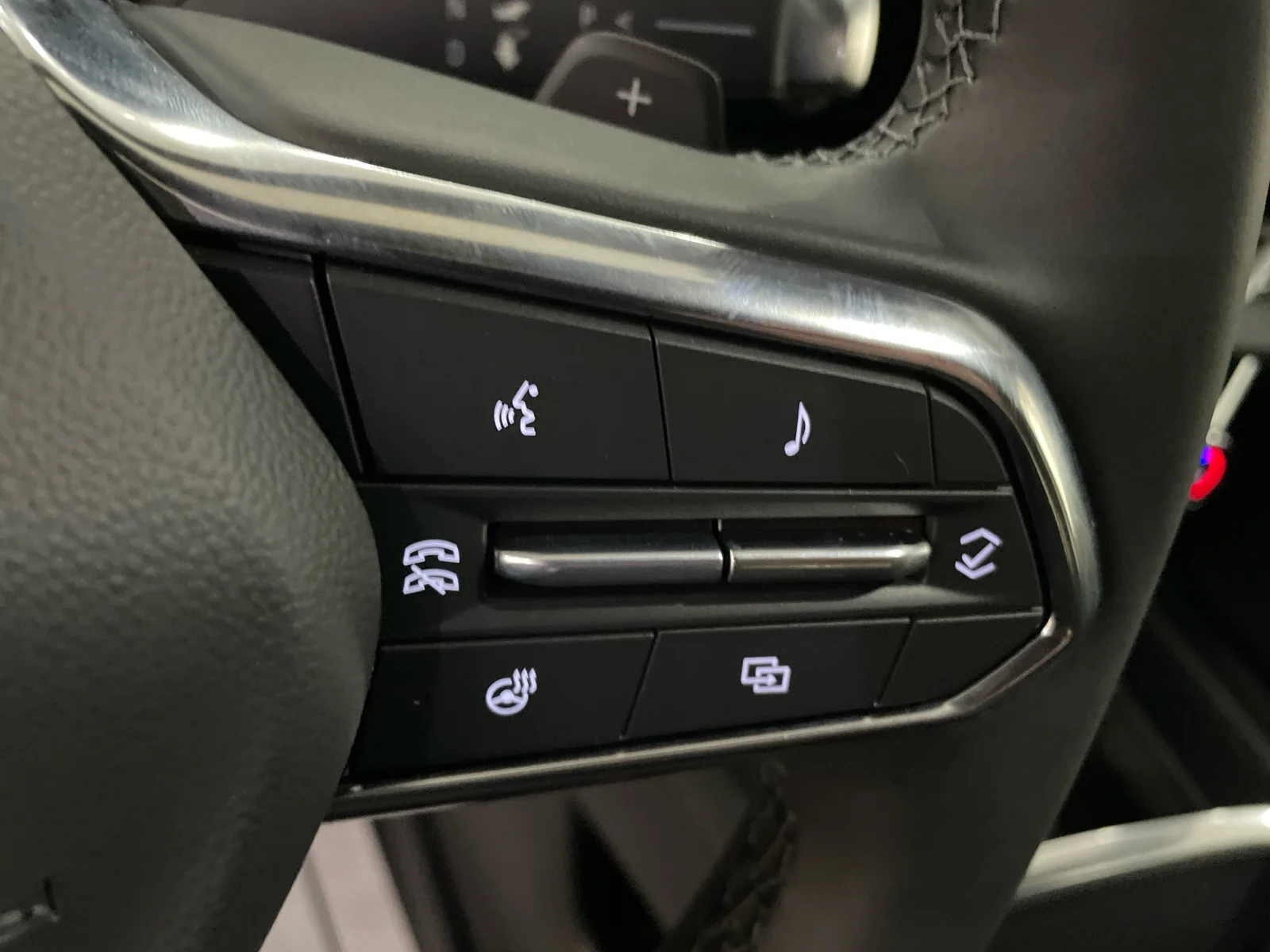 2027 Chevrolet Equinox LT - Photo 15