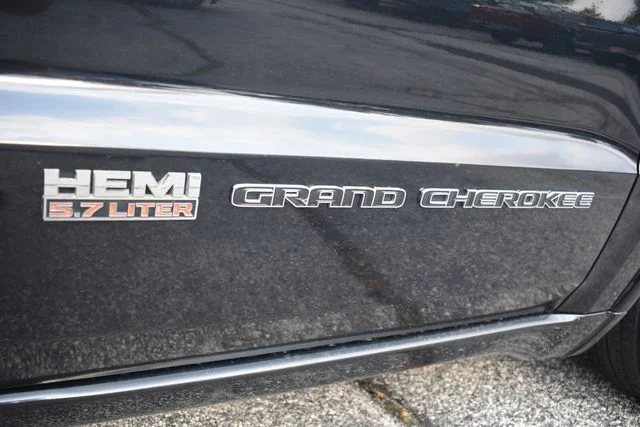 Used 2018 Black Jeep Overland image 13
