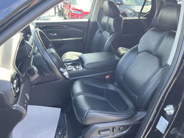 Used 2023 Black Honda EX-L image 21