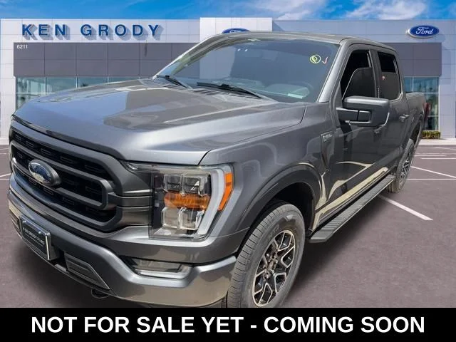 Used 2023 Gray Ford XLT image 1