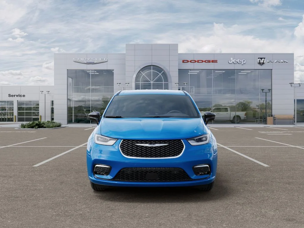 New 2026 Hydro Blue Pearl-Coat Exterior Paint Chrysler Select image 6