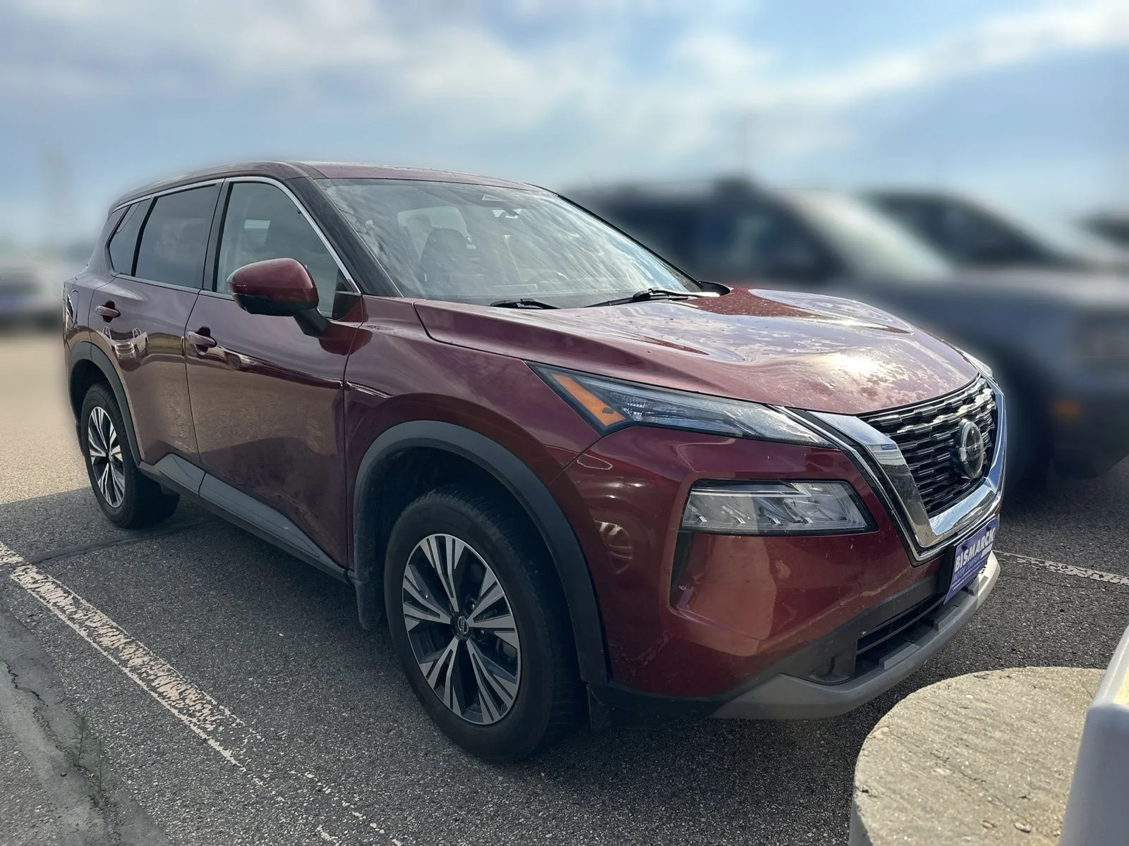 Used 2021 Red Nissan SV image 2