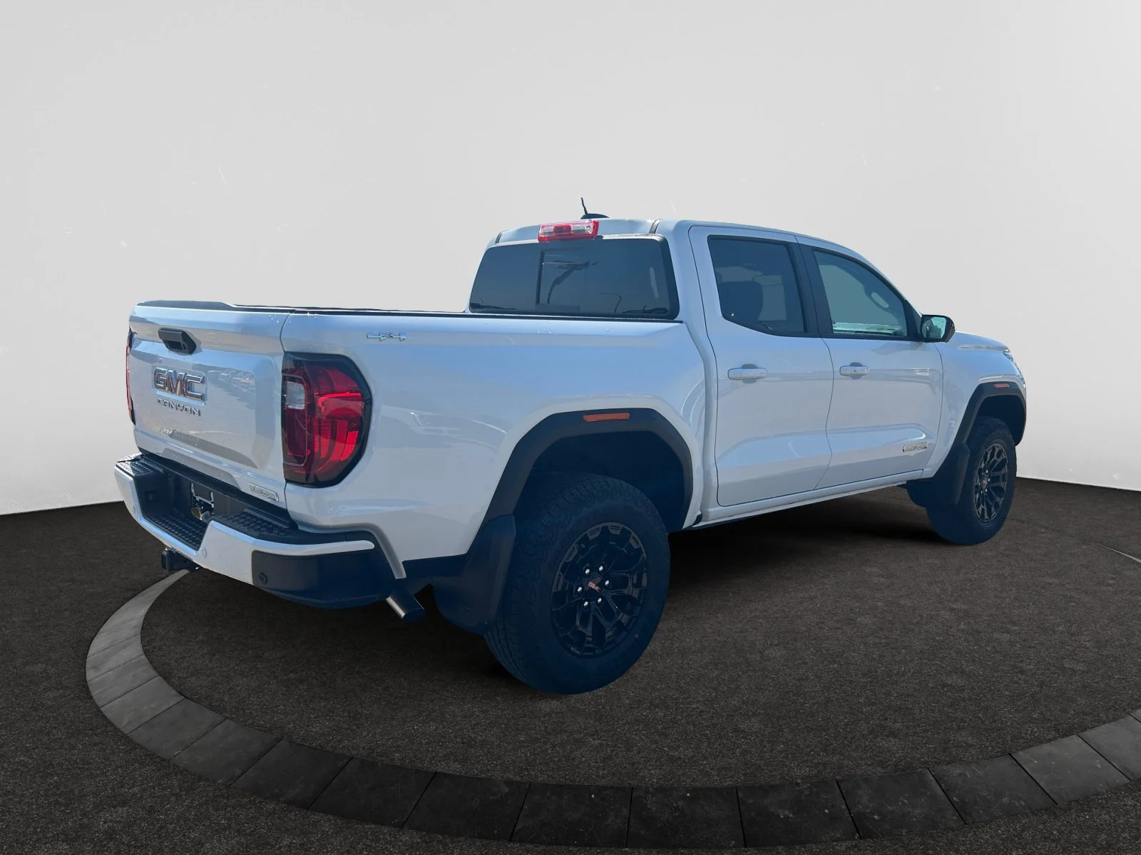 Used 2026 WHITE GMC Crew Cab ELEVATION **New Arrival** image 5