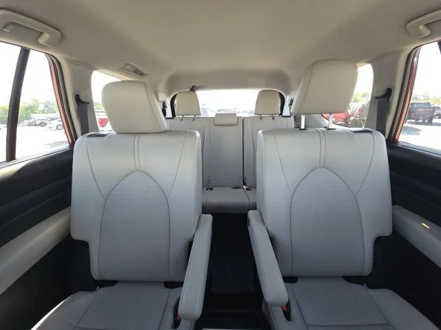 Used 2025 Red Toyota XLE image 19