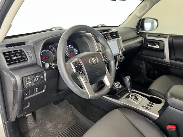 Used 2021 White Toyota SR5 Premium image 12