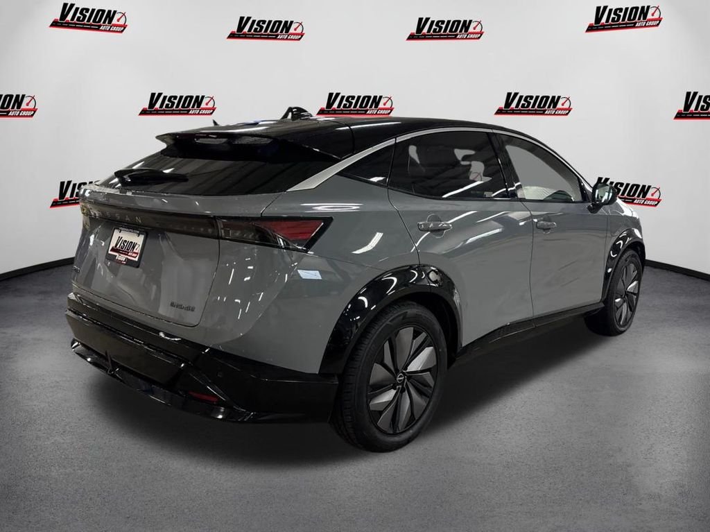 Used 2023 Gray Nissan ENGAGE image 5