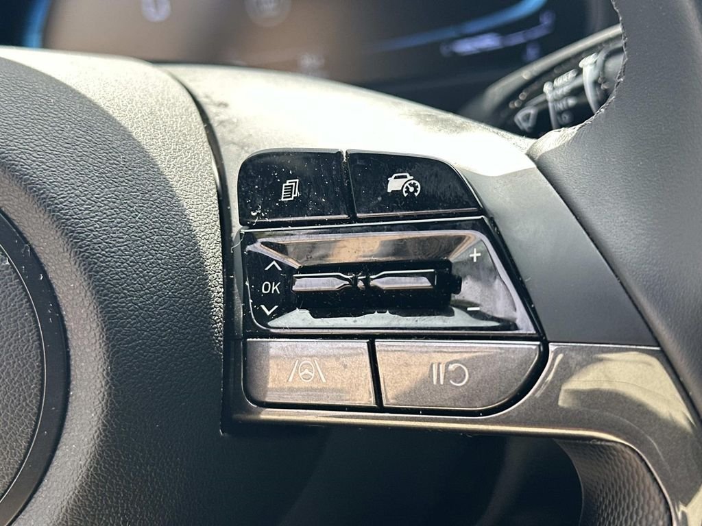 Certified Used 2025 White Hyundai SEL Sport image 25