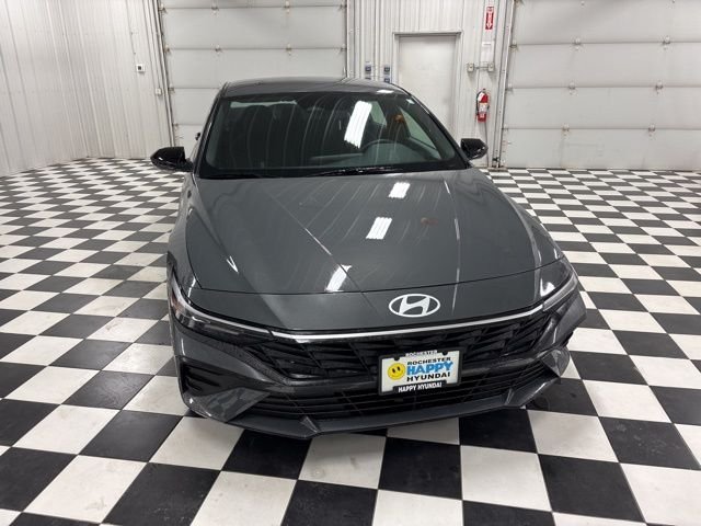 Used 2025 Hyundai Elantra SEL with VIN KMHLM4DG3SU030715 for sale in Rochester, Minnesota