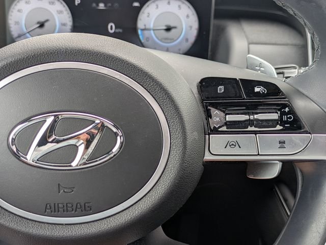 Used 2022 Phantom Black Hyundai Limited image 21