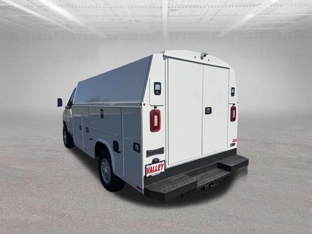 New 2026 Oxford White Ford E-350 SRW image 7