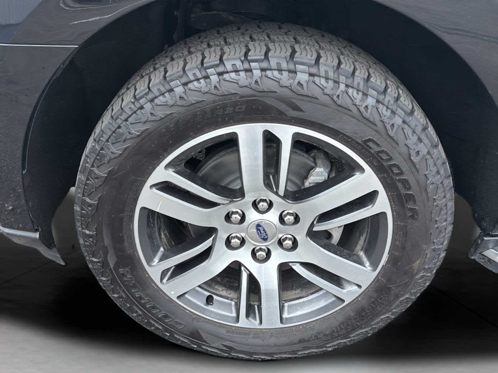 Used 2023 Agate Black Metallic Ford Limited image 37