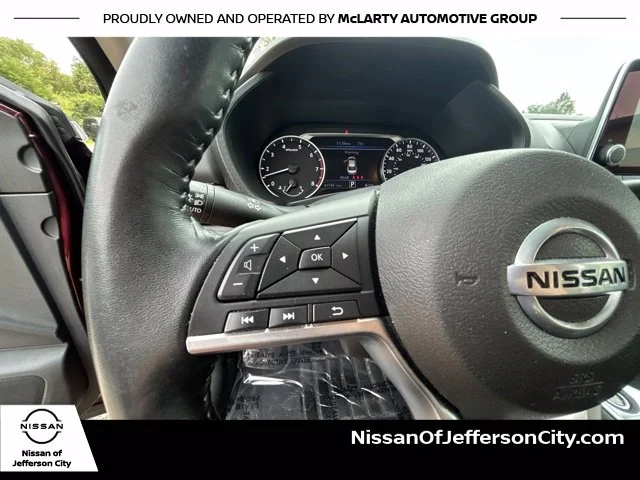 Used 2020 Red Nissan SV image 30