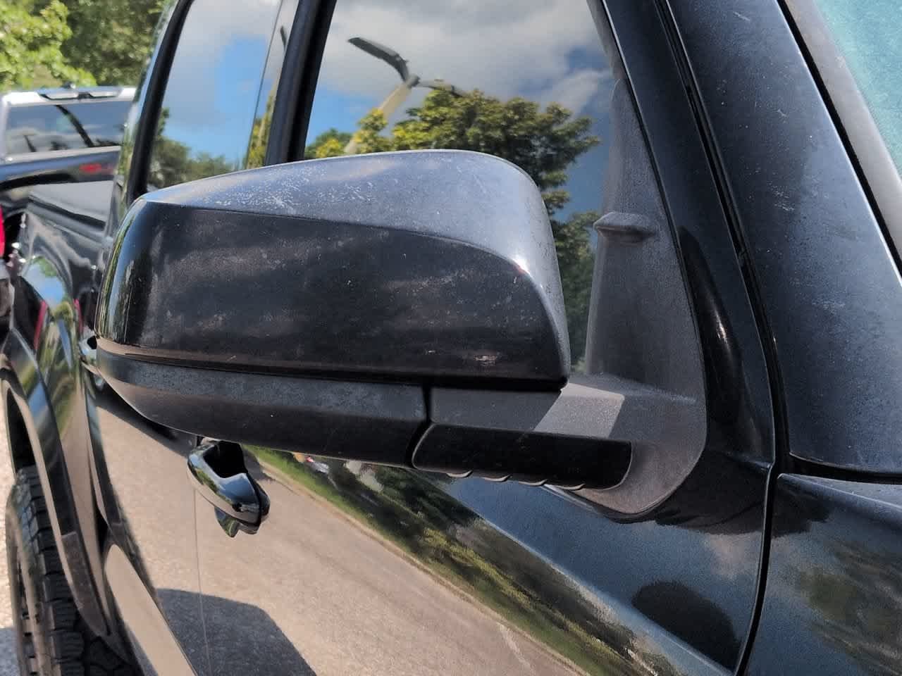 Used 2018 Midnight Black Metallic Toyota SR5 image 12