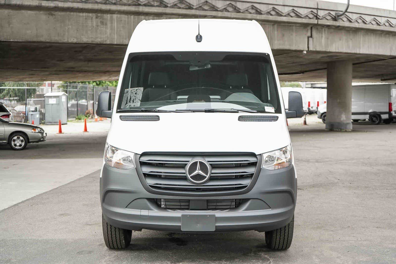 New 2026 Arctic White Mercedes-Benz Cargo 144WB High Roof RWD 2.0L I4 Diesel Turbo SO image 2