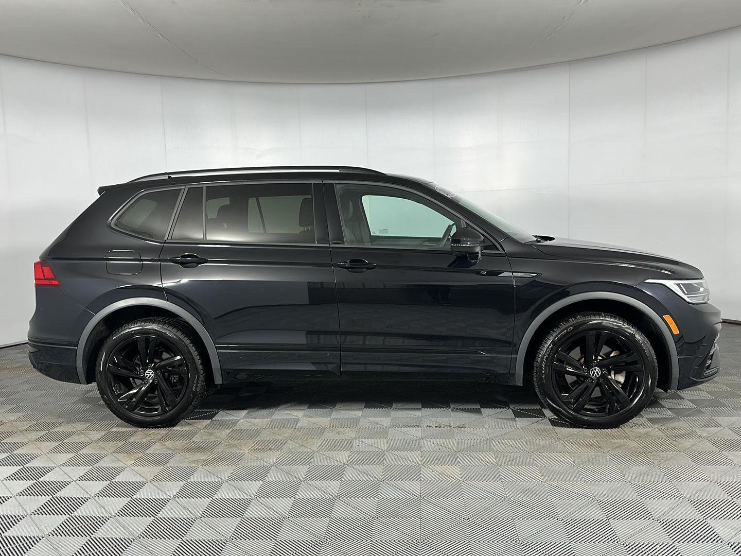 Used 2024 Deep Black Pearl Volkswagen SE R-Line Black image 29