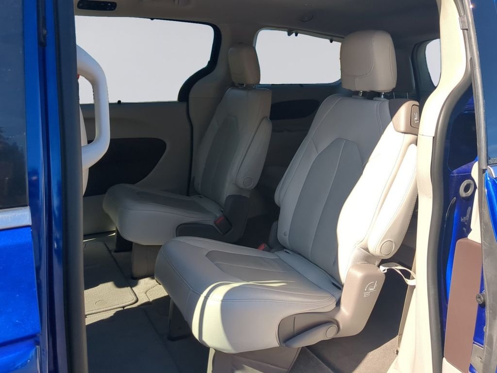 Used 2021 Blue Chrysler Touring L image 18