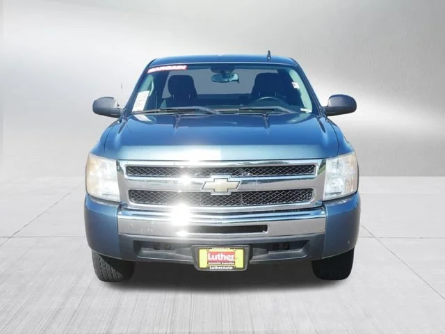 Used 2009 Chevrolet Silverado 1500 1LT with VIN 1GCEK29089Z259245 for sale in Cambridge, MN
