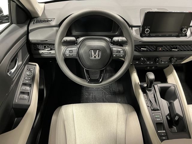 2025 Honda Accord SE - Photo 16