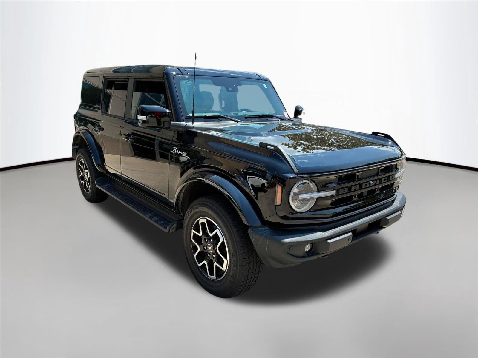 Used 2025 Shadow Black Ford Outer Banks image 22