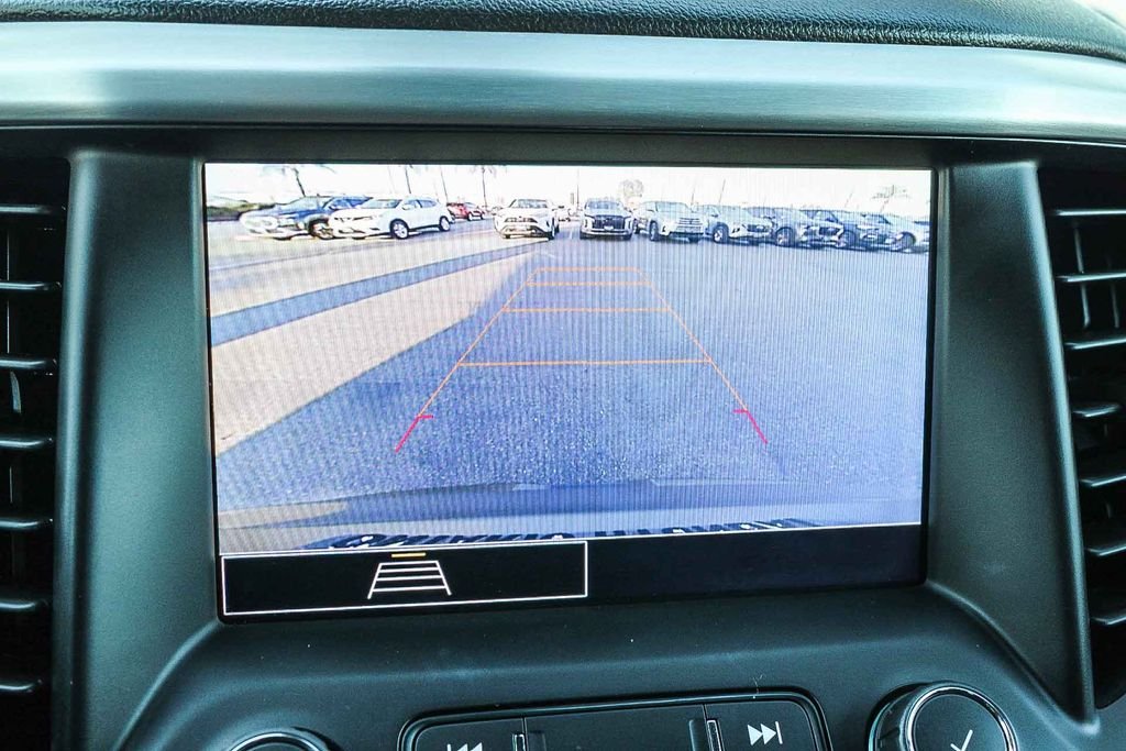 Used 2021 Gray GMC SLE image 25