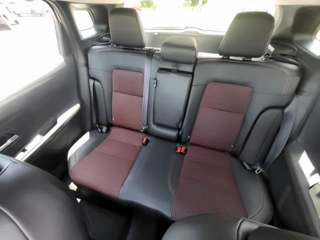 2025 Nissan Kicks SR - Photo 12