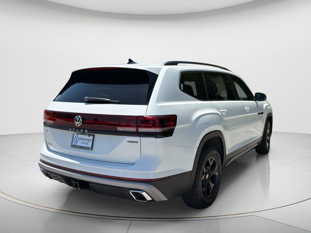 New 2026 Opal White Pearl Volkswagen 2.0T Peak Edition image 4