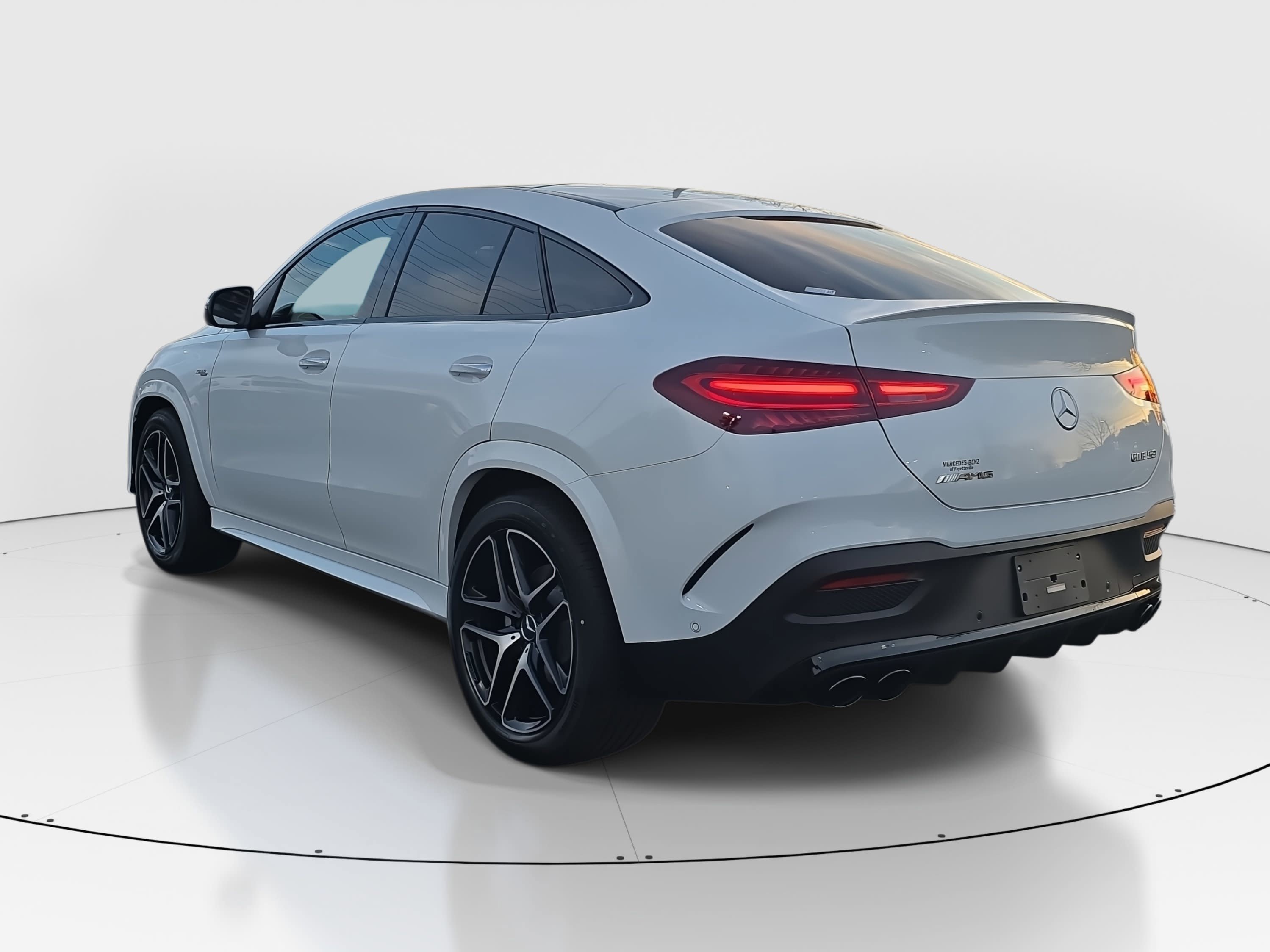 New 2026 MANUFAKTUR Moonlight White Metallic Mercedes-Benz AMG® GLE 53 4MATIC+ Coupe image 7