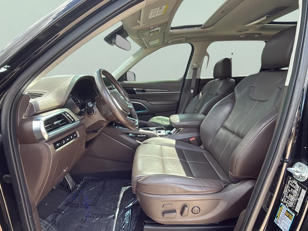 Used 2021 Ebony Black Kia SX image 22