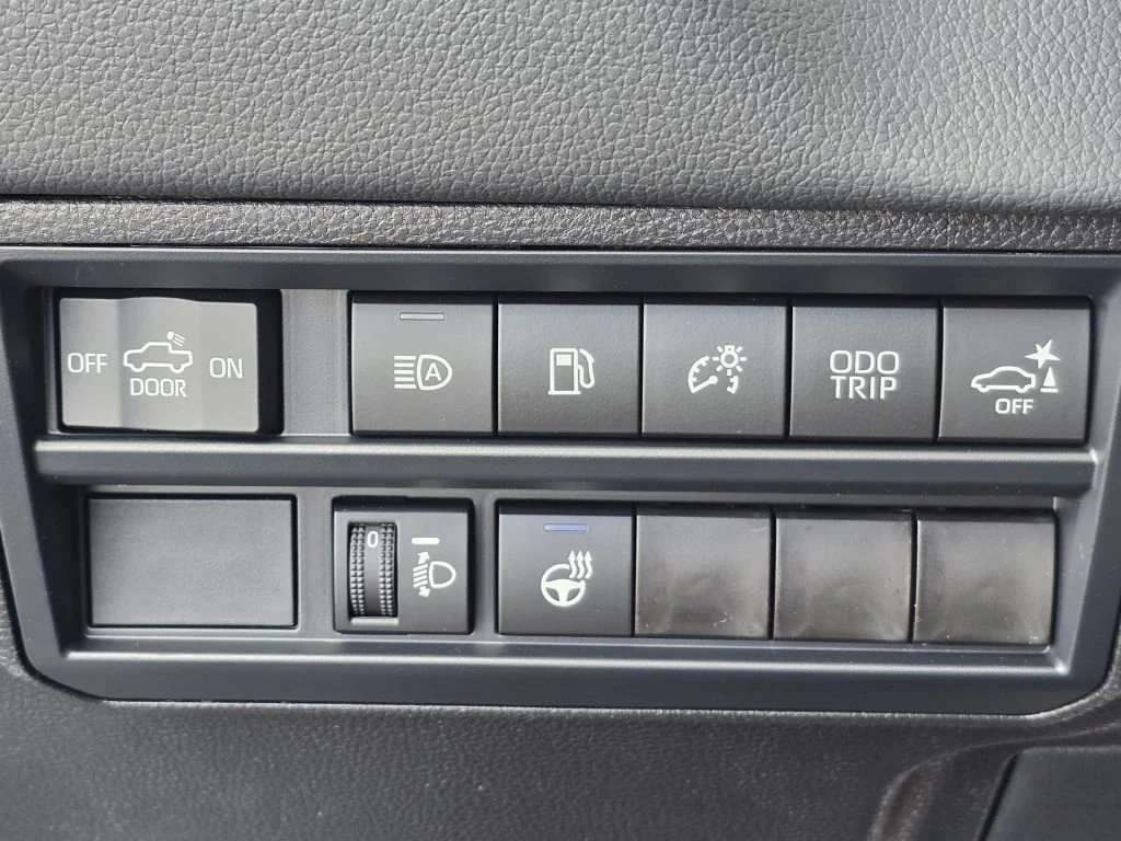 2026 Toyota Tundra Limited - Photo 21