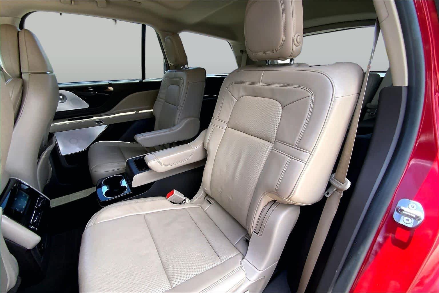 Used 2020 Red Carpet Metallic Tinted Clearcoat Lincoln Reserve image 20