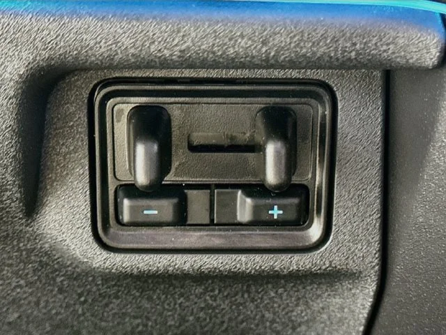 New 2027 Gray Ford Platinum image 22