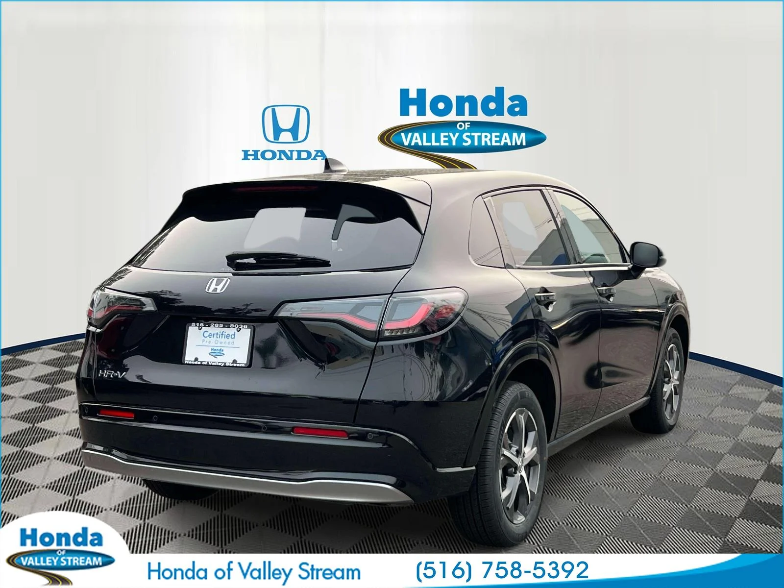 Certified Used 2024 Crystal Black Pearl Honda EX-L image 29