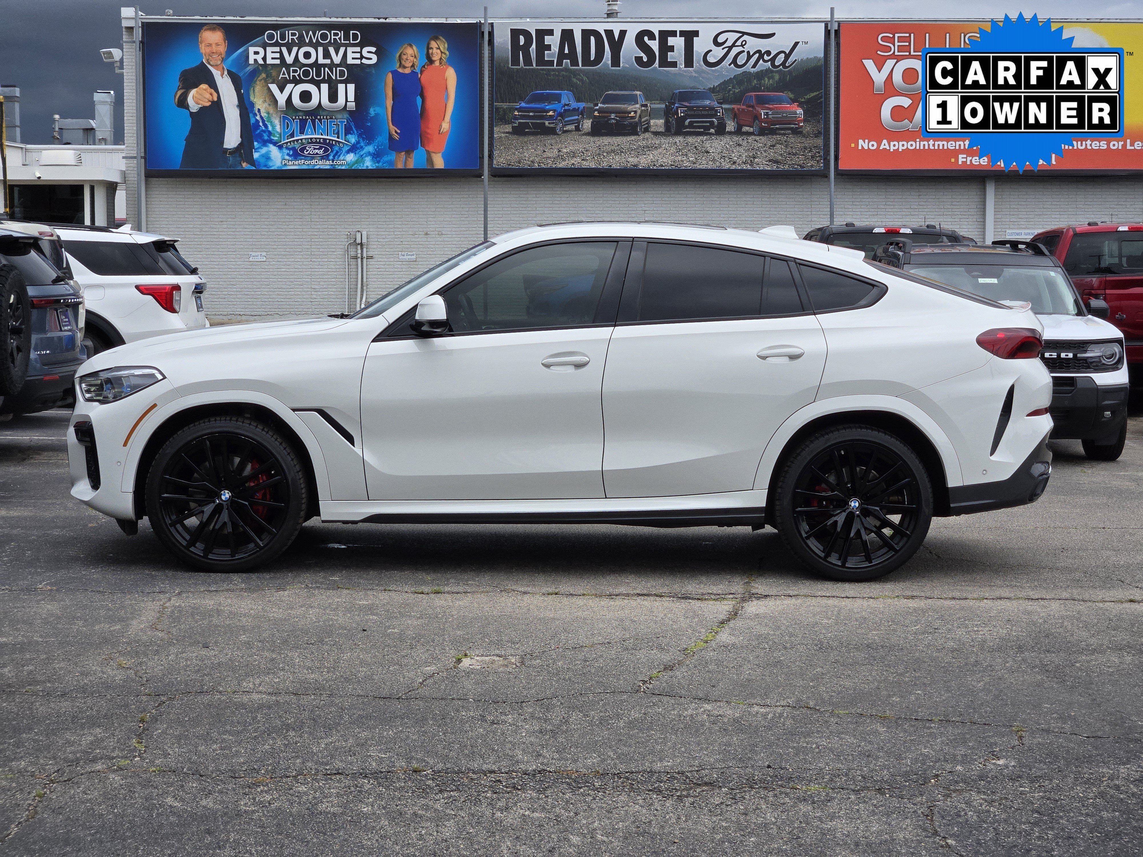 Certified Used 2022 Alpine White BMW xDrive40i image 4
