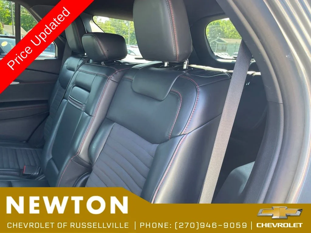 Used 2025 Gray Ford ST-Line image 34