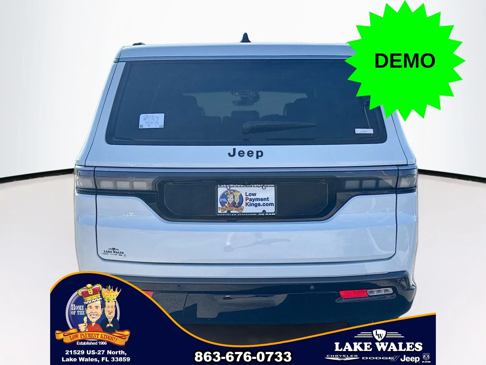 New 2026 Bright White Clear-Coat Exterior Paint Jeep Grand Wagoneer image 5