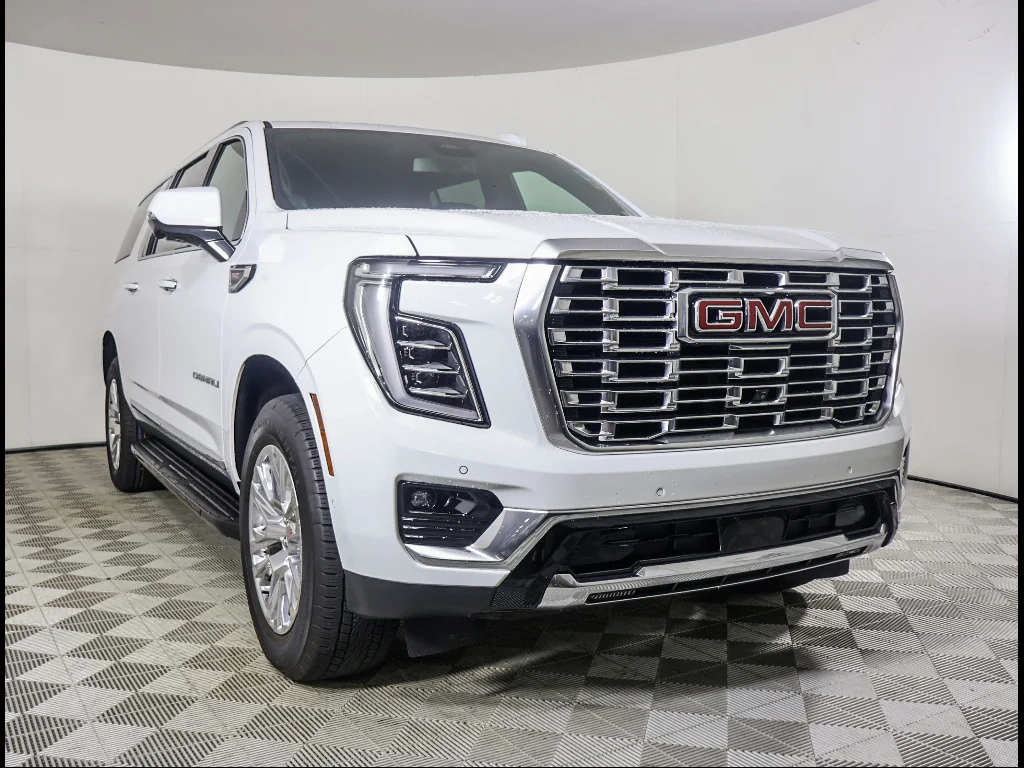 2025 GMC Yukon Denali 2WD's photo