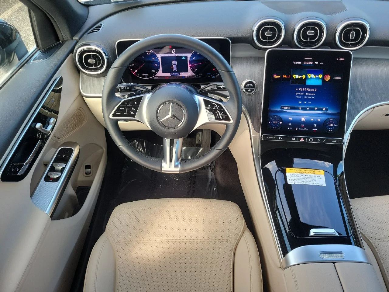 Certified Used 2026 Black Mercedes-Benz GLC 300 image 14