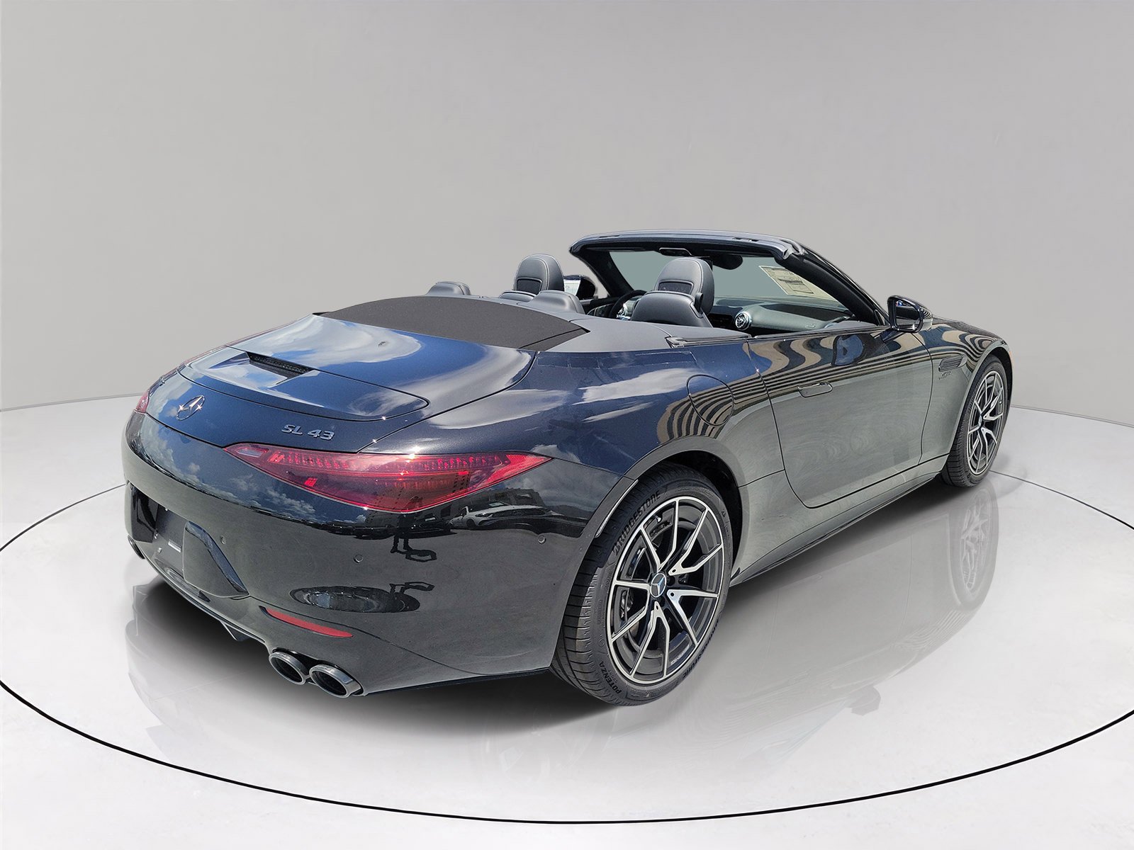 New 2027 Obsidian Black Metallic Mercedes-Benz AMG® SL 43 Roadster image 34