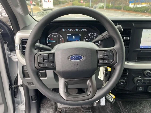 New 2026 Oxford White Ford XL image 13