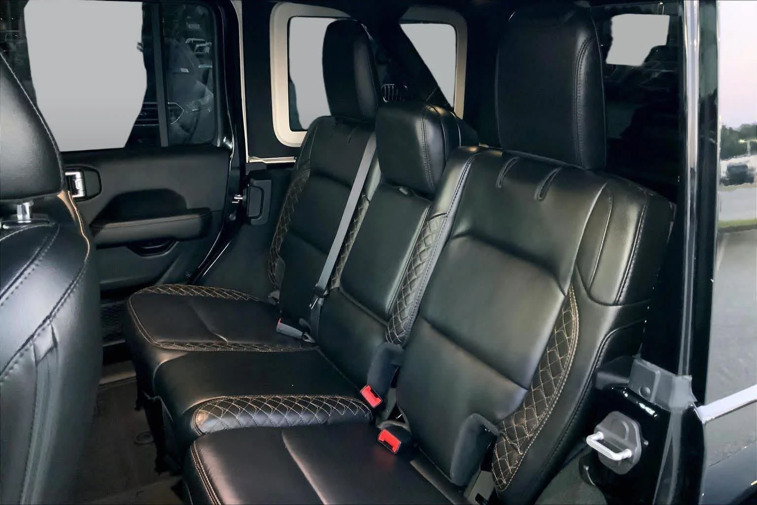 Used 2023 Black Clearcoat Jeep High Altitude image 31