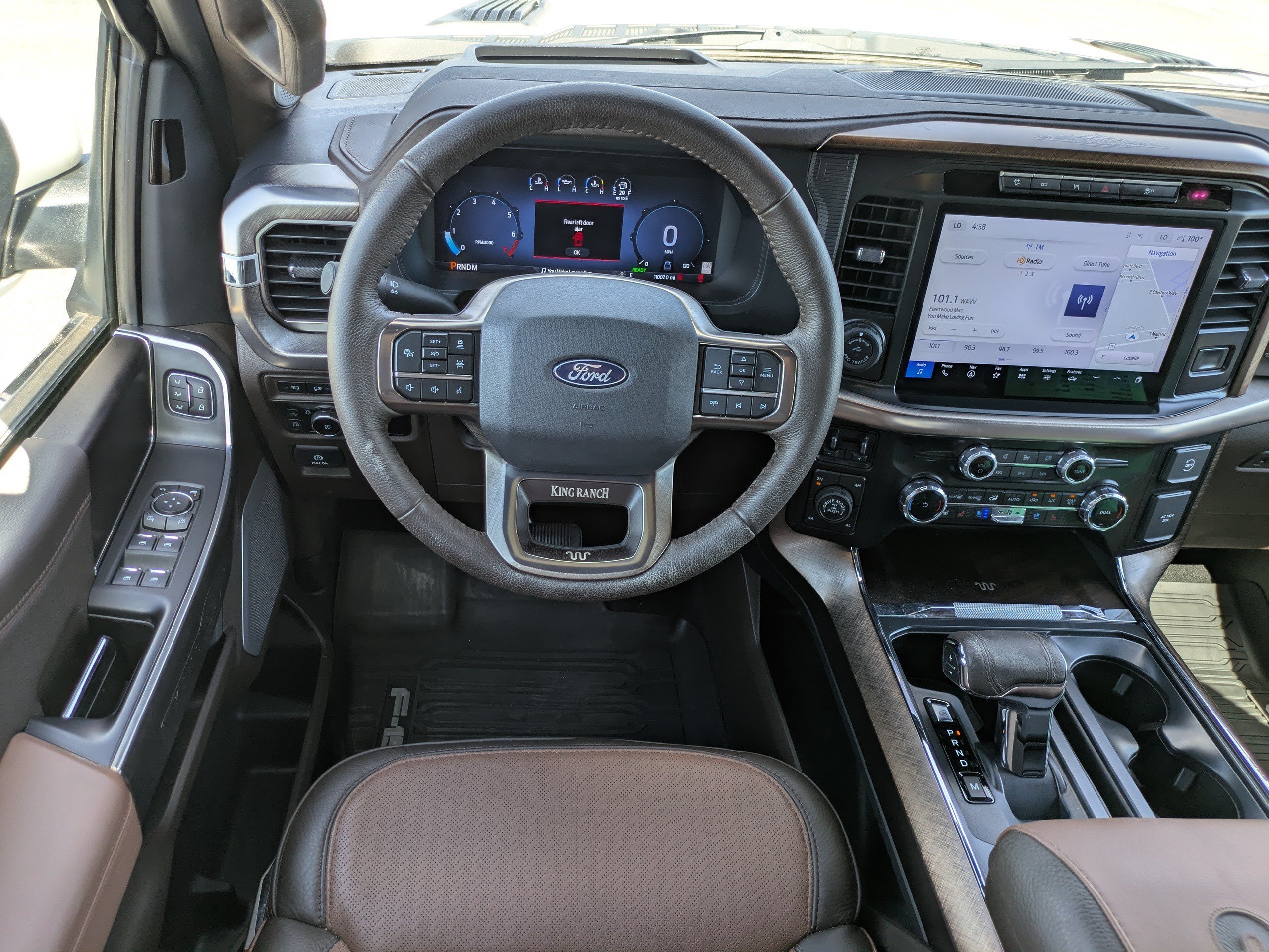 Used 2024  Ford King Ranch image 15