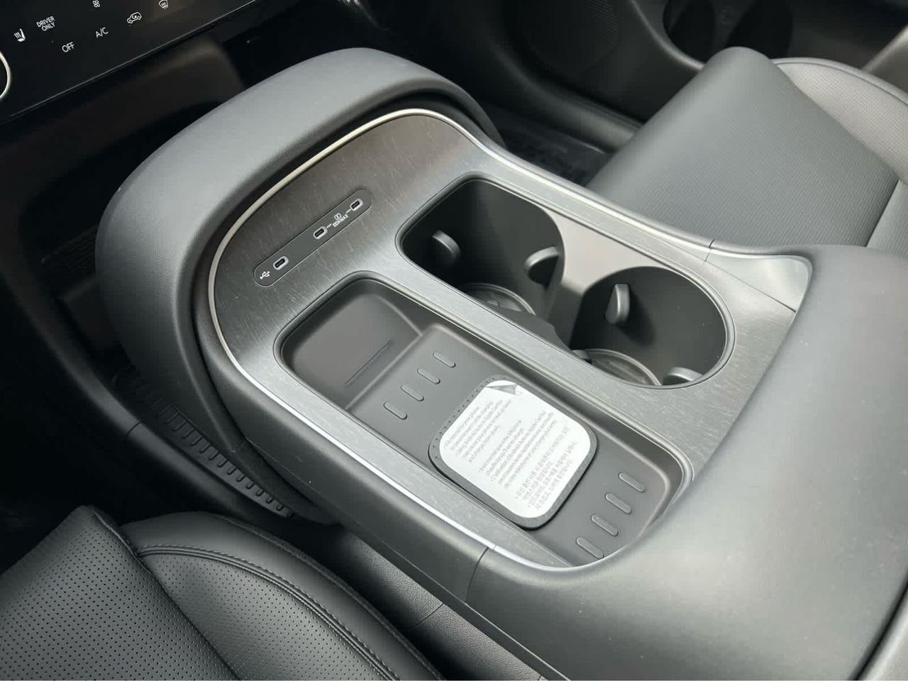 New 2026 Creamy White Pearl Hyundai SEL 7P image 37