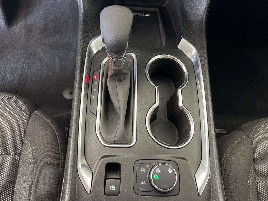 Used 2023 Mosaic Black Metallic Chevrolet LT Cloth image 16