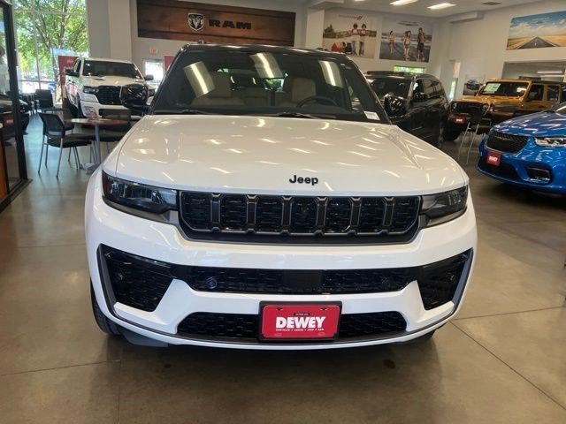 New 2026 Bright White Clear-Coat Exterior Paint Jeep Summit image 2