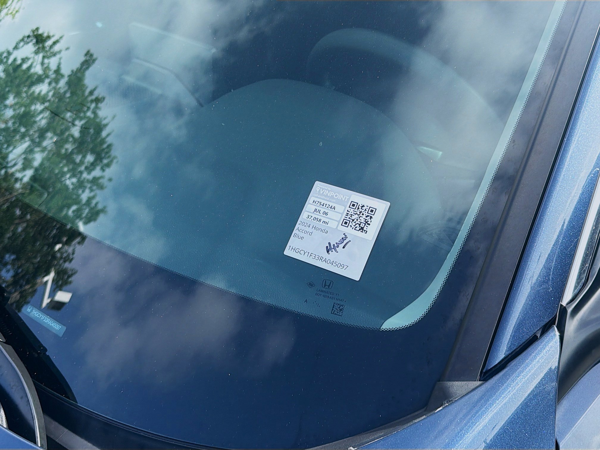 Used 2024 Canyon River Blue Metallic Honda EX image 34