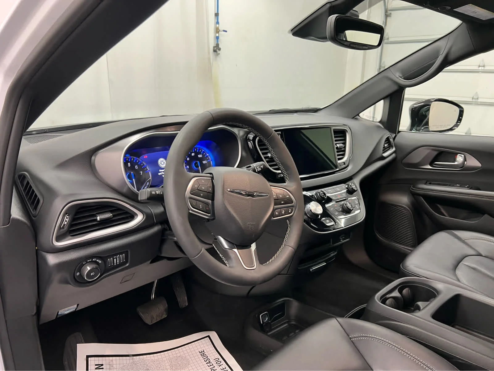 Used 2026 Bright White Clearcoat Chrysler Select image 11