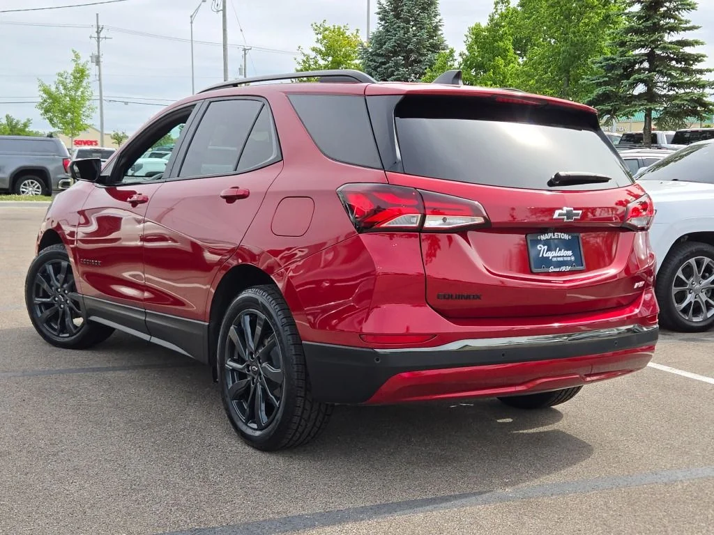 Used 2023 Red Chevrolet RS image 16