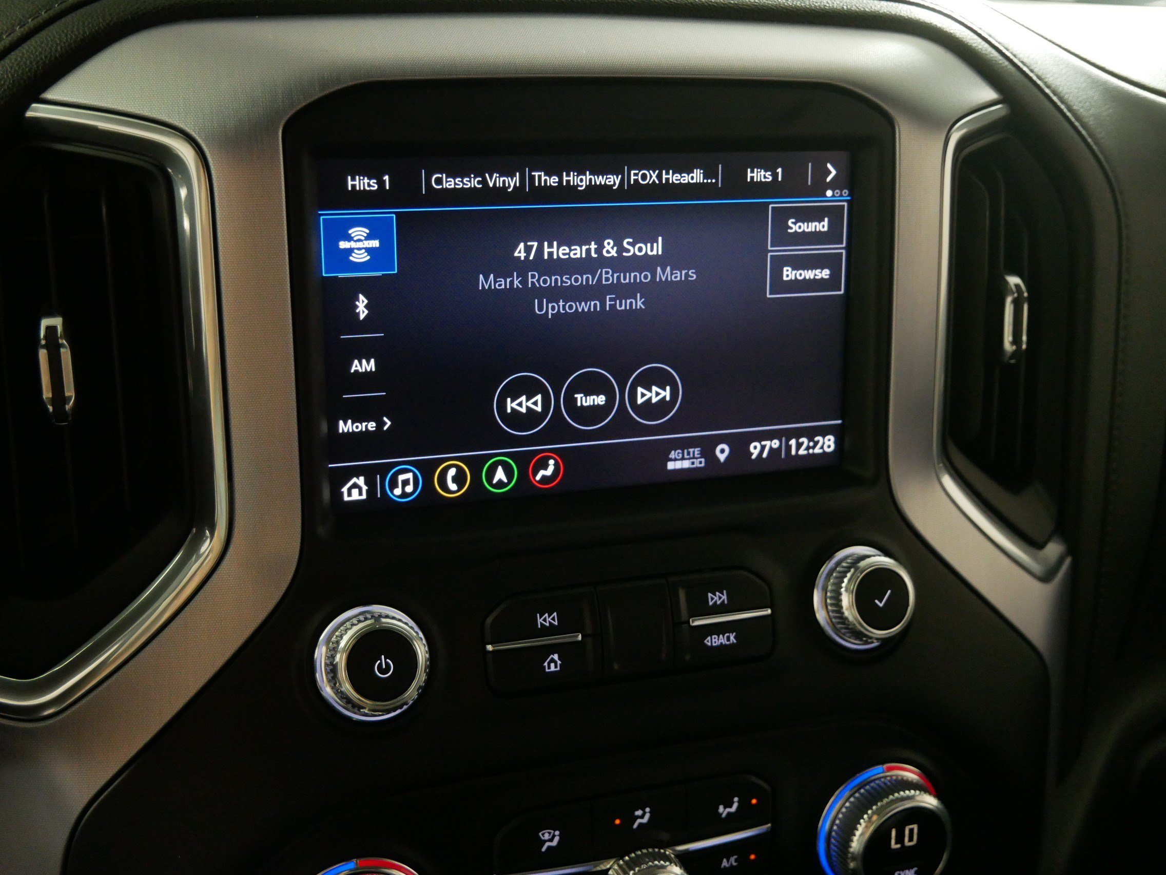 Certified Used 2019 RED QUARTZ TINTCOAT GMC SLT image 22