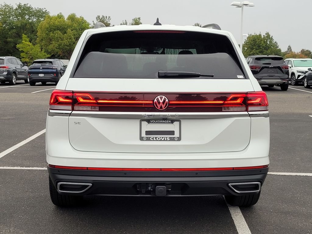New 2026 White/off-white Volkswagen 2.0T SE w/Technology image 6