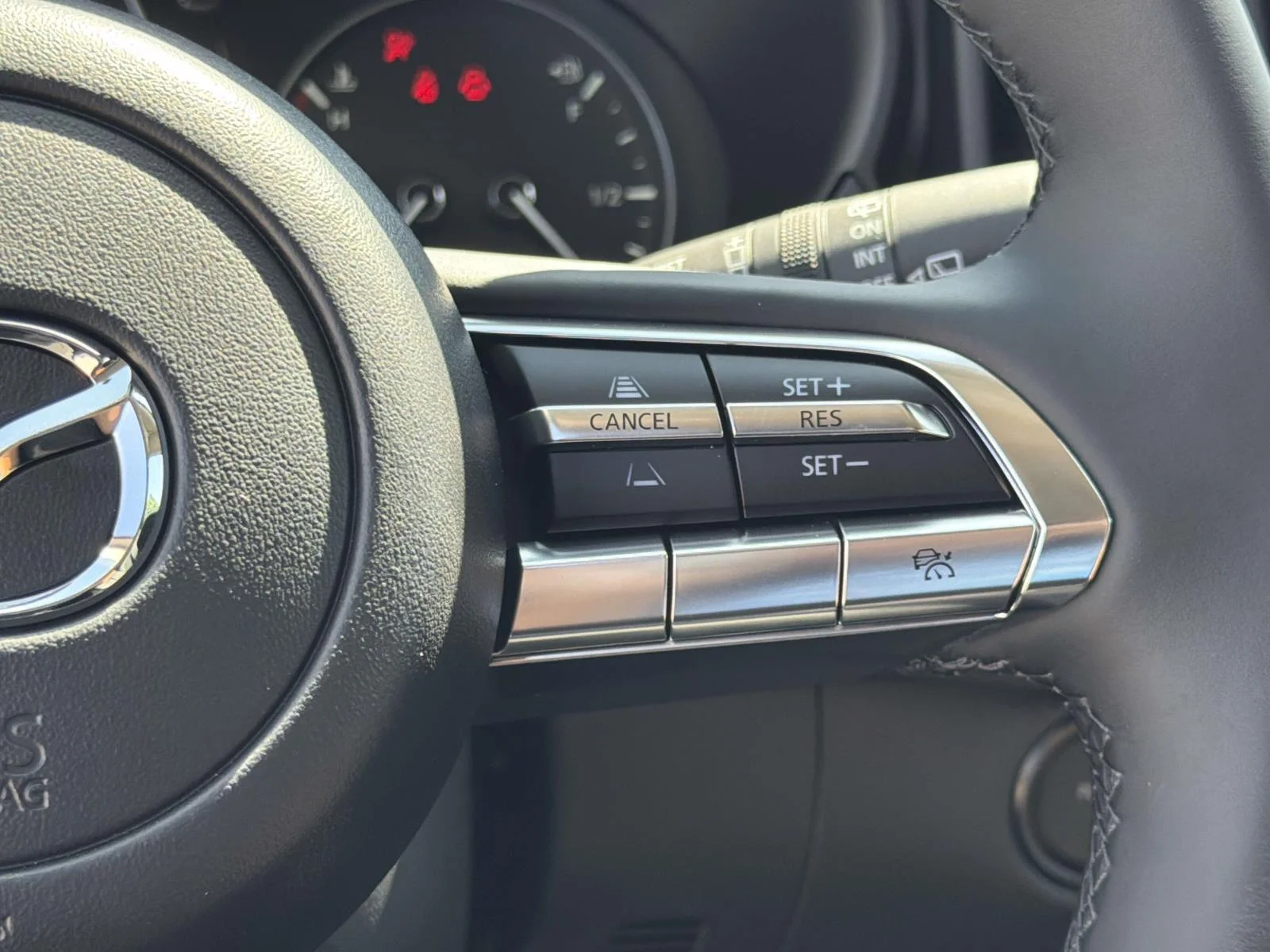 New 2026 Wind Chill Pearl Mazda Preferred AWD image 10